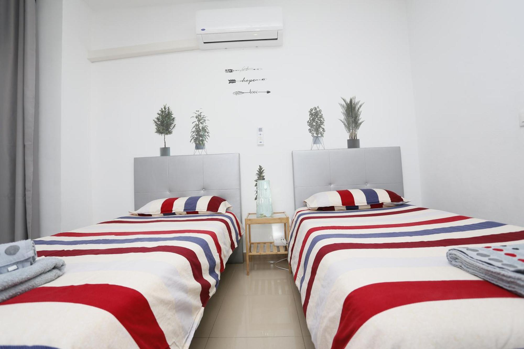 Masvacation Duna Exerlsior 3room,pool Apartament *